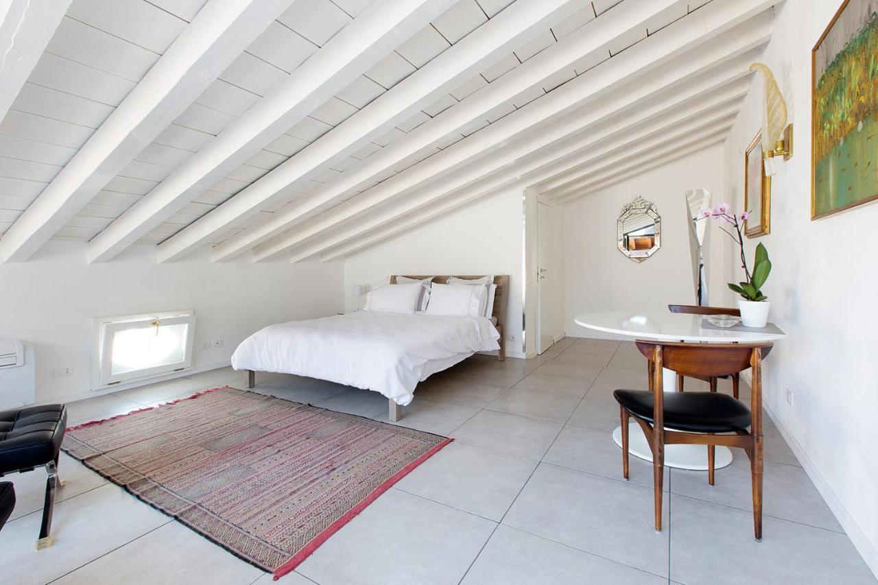 クレーマ San Clemente Bed & Breakfast エクステリア 写真